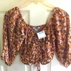 NWT Floral Crop top